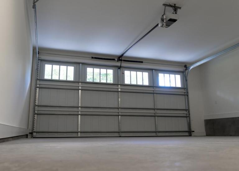 Porte de garage à Essey-lès-Nancy, quel modèle choisir ?